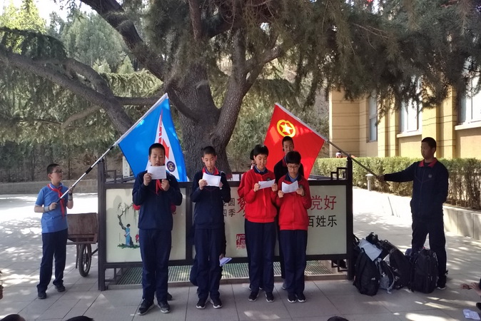 20190404183551_30s1807诗朗诵.jpg