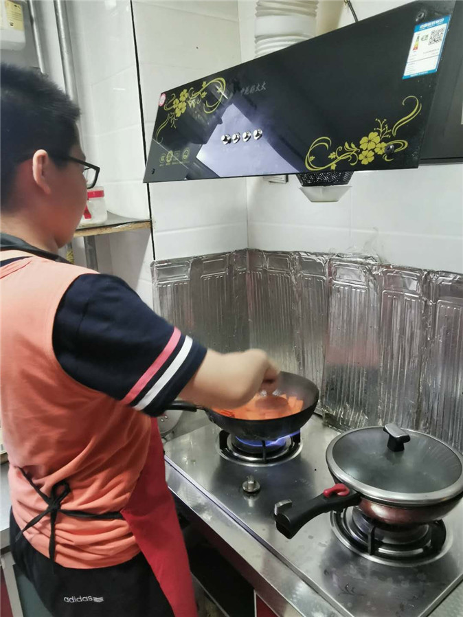 20200506122210_Q1801石润家做饭.jpg