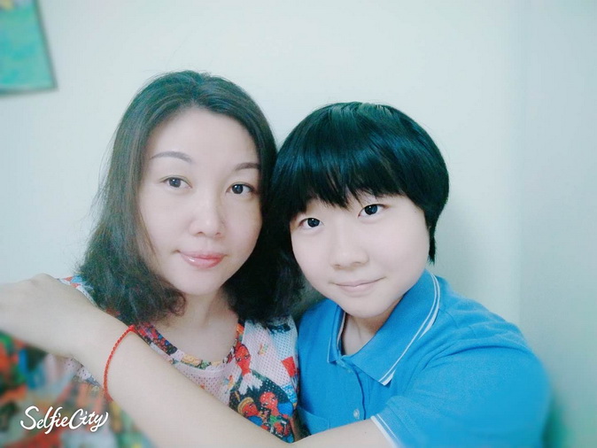 20200509152627_S1905刘羽桐 妈妈的怀抱.jpg