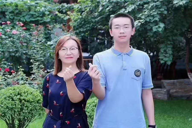 Q1701曹宇杰.jpg