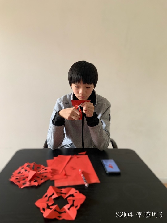20220311164111_S2104李瑾珂3.jpg 20220311164111_S2104李瑾珂3.jpg