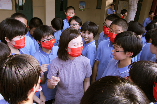 20220621121254_送考教师15.JPG