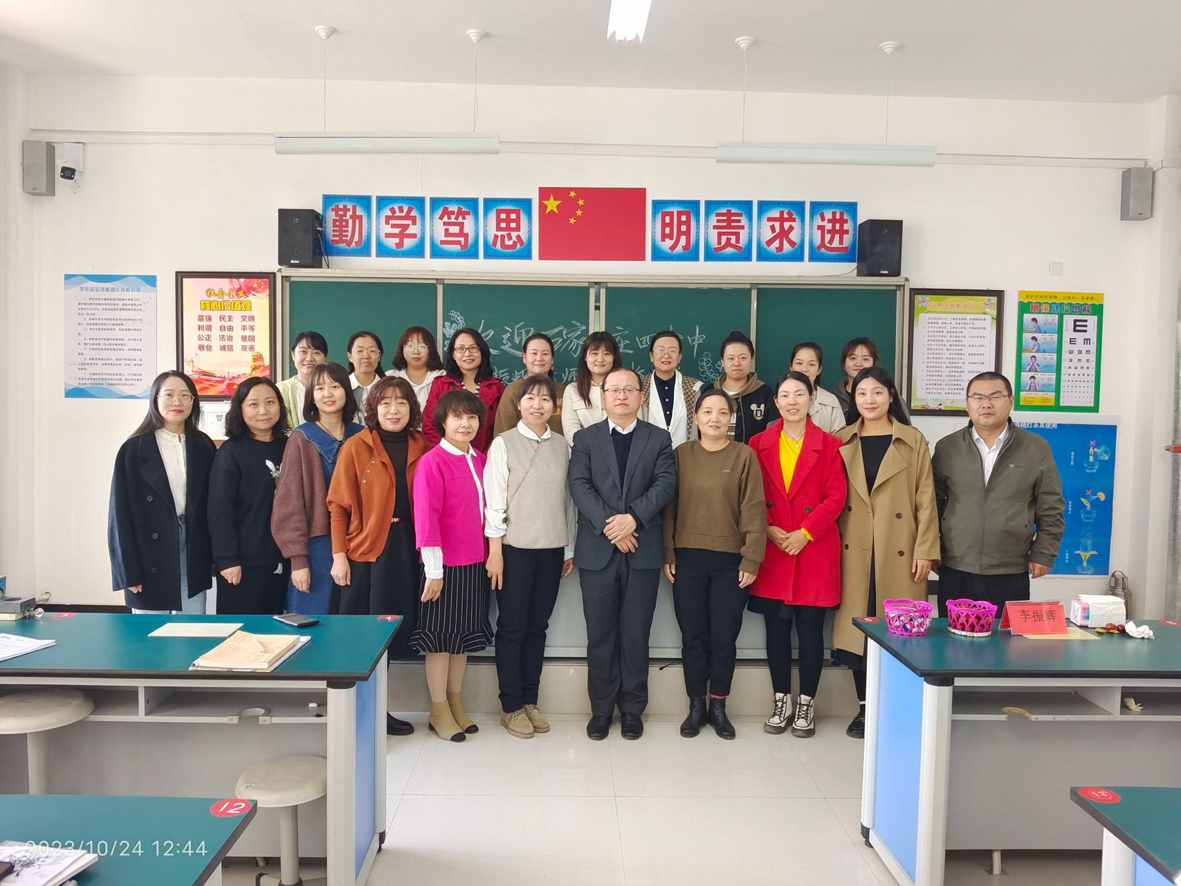 图片2.png 图片2.png