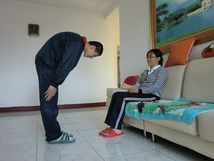 0812杜维明对家长说:祝您身体健康,万事如意!