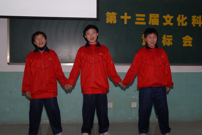 加入我们的红歌会吧