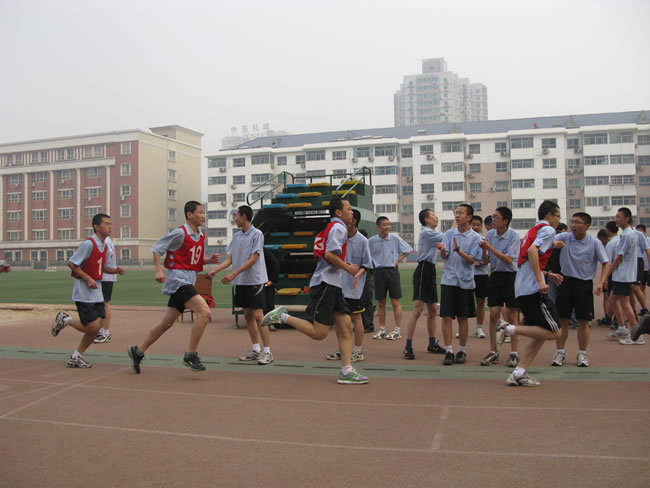 同学们互相鼓励