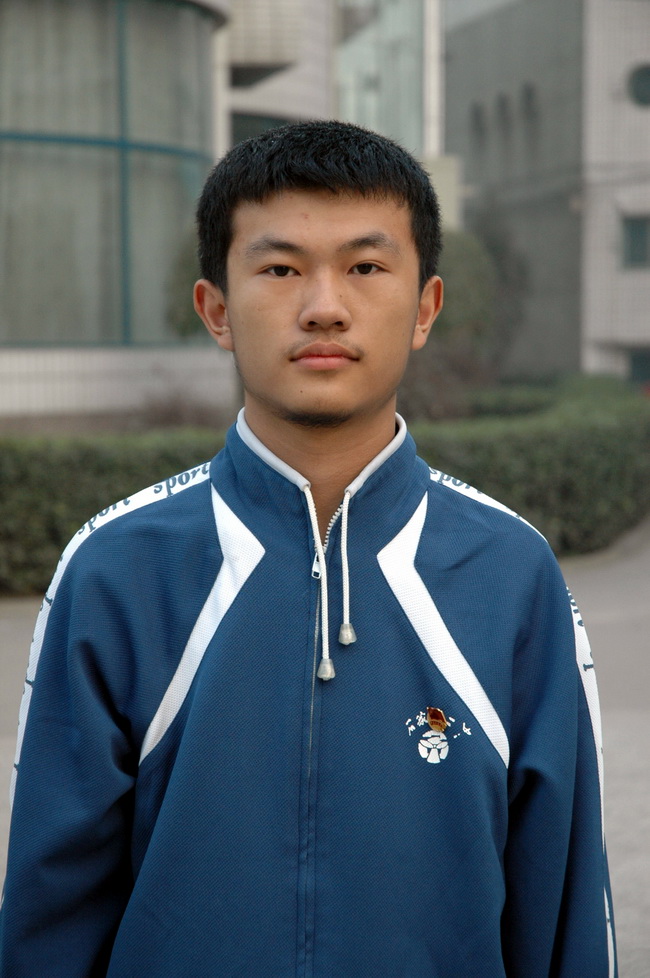 5-李骥扬-保送清华大学-让自由的飞鸟在二中这片蓝天飞翔,让梦想的繁花在二中这块沃土绽放